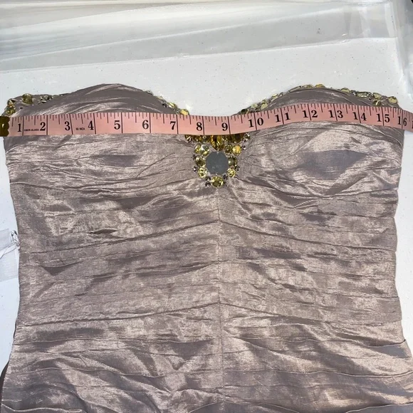 NWOT Bebe Bustier Corset Strapless Top Metallic Cream Jeweled Size Medium - Picture 8 of 9